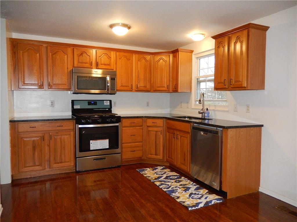 121 Fox Run Road Cranberry Township, PA 16066 - Photo 5 of 14 Gallery Image 5