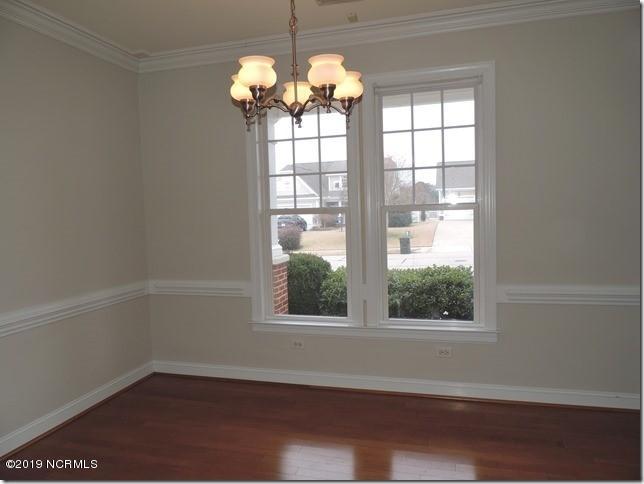 4307 Maple Leaf Lane Southwest Wilson, NC 27893 - Photo 8 of 28 6 Dining Room
