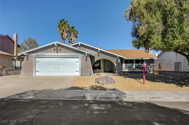 $550,000 | 894 Dianne Drive, Boulder City, NV 89005