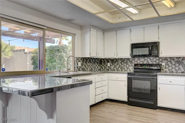 $550,000 | 894 Dianne Drive, Boulder City, NV 89005