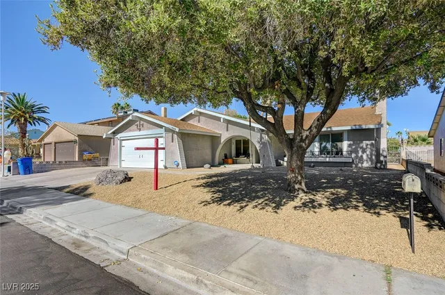 $550,000 | 894 Dianne Drive, Boulder City, NV 89005