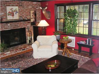 1516 Waynesborough Road Paoli, PA 19301 - Photo 6 of 12 Family Room
