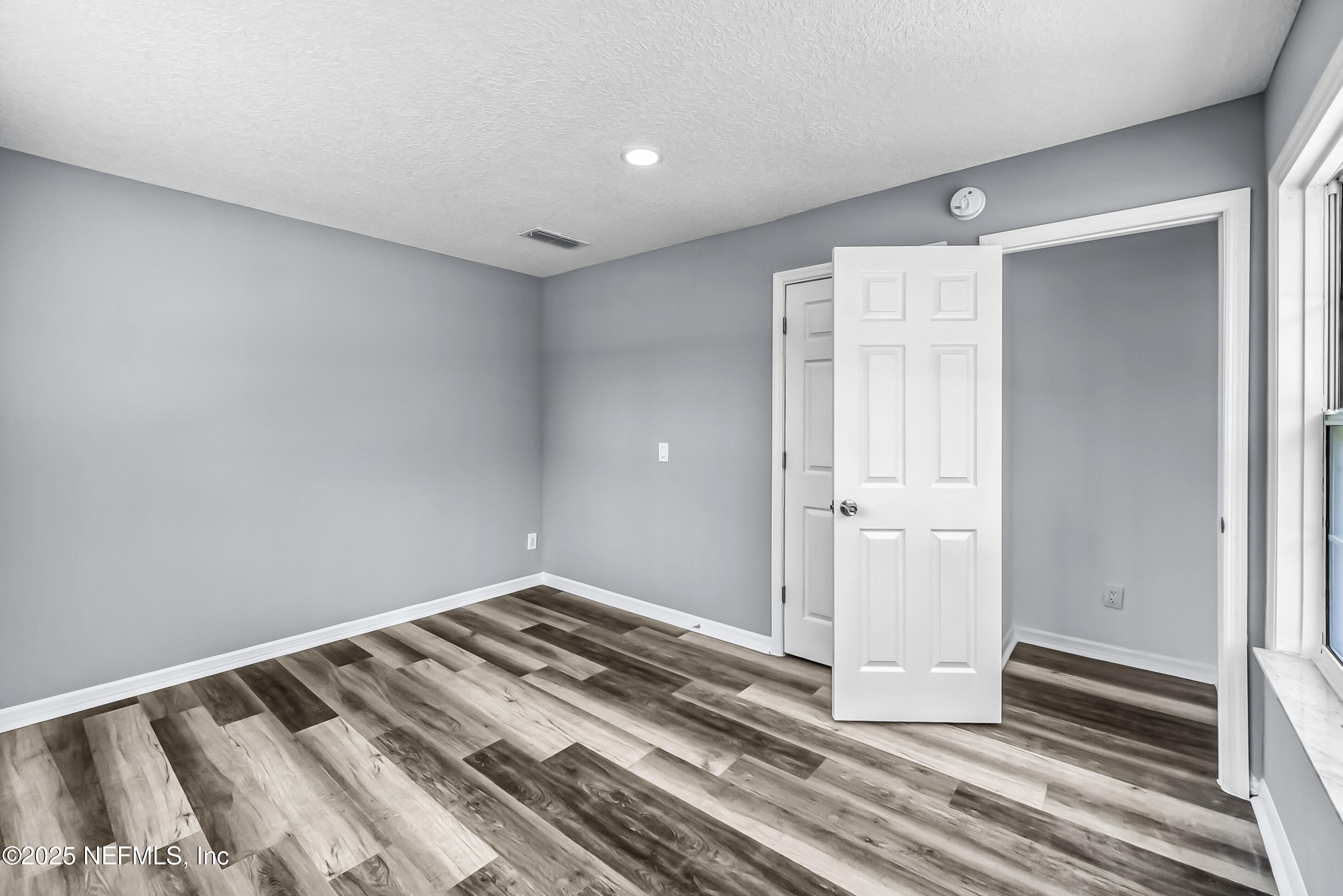 11084 Ker Del Road Jacksonville, FL 32218 - Photo 18 of 26 a view of a room