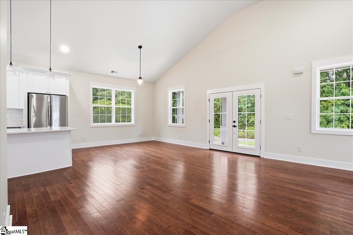 103 Perry Avenue Simpsonville, SC 29681 - Photo 8 of 32