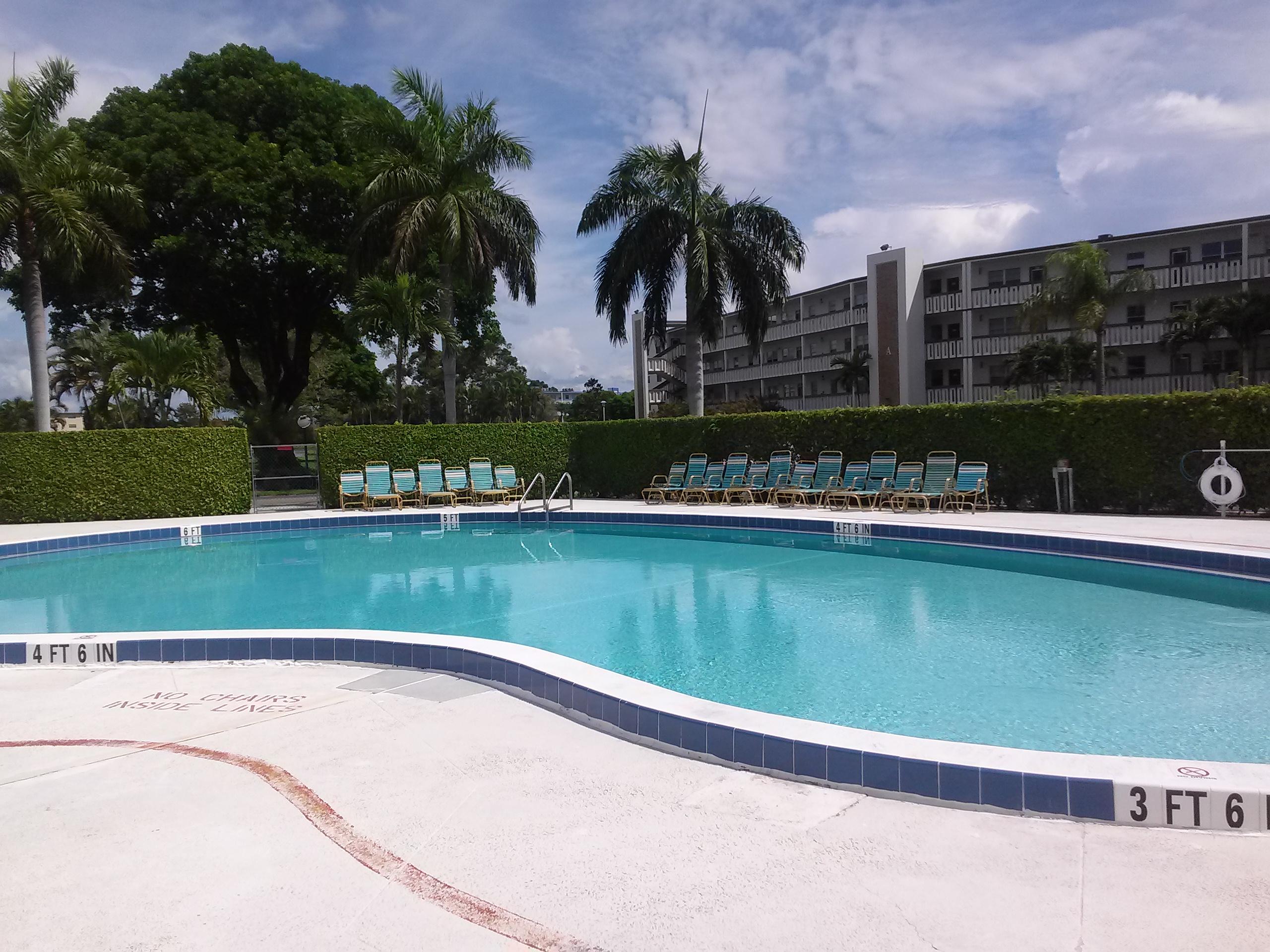 1026 Hythe B Boca Raton, FL 33434 - Photo 1 of 10 HYTHE POOL