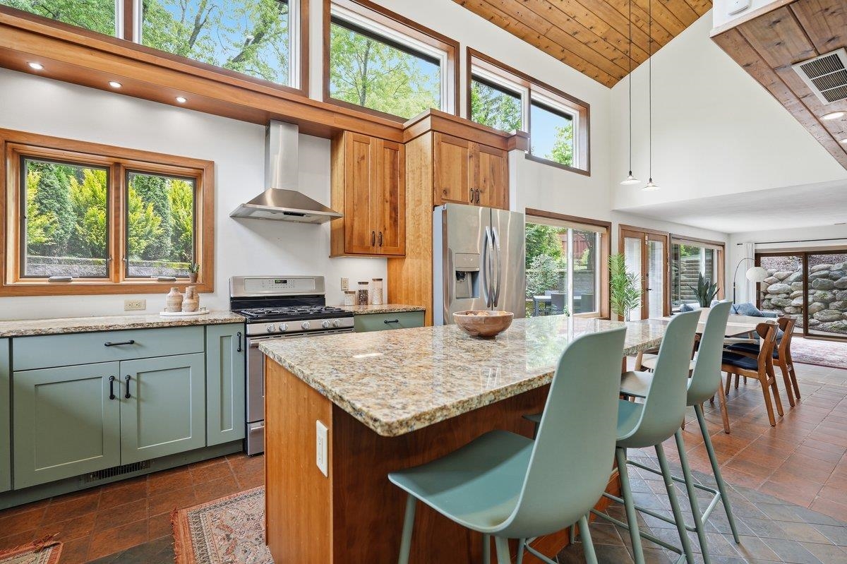 6805 Harvest Hill Road Madison, WI 53717 - Photo 14 of 66