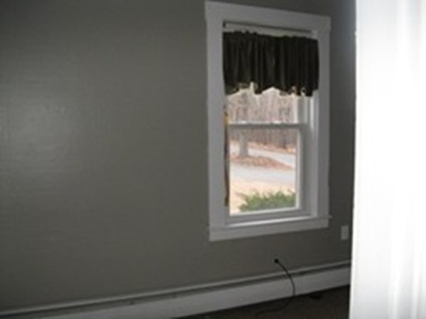 110 Barker Hill Road Townsend, MA 01469 - Photo 8 of 22 Gallery Image 8