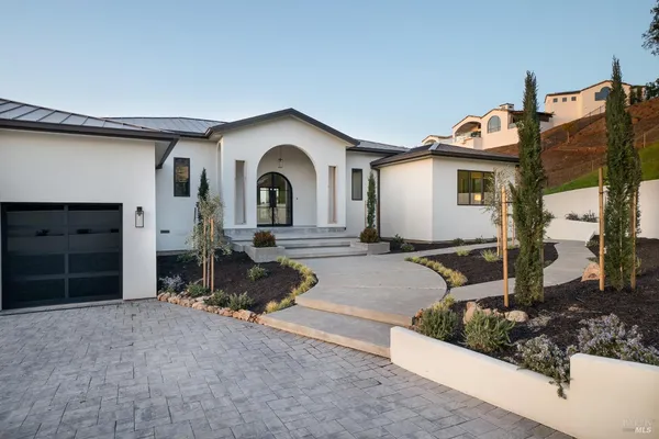 $2,900,000 | 3921 Flintridge Drive, Santa Rosa, CA 95403
