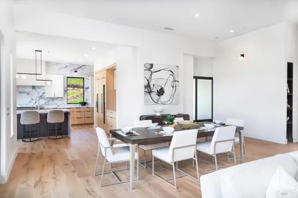 $2,900,000 | 3921 Flintridge Drive, Santa Rosa, CA 95403