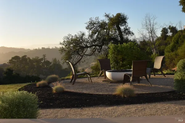 $2,900,000 | 3921 Flintridge Drive, Santa Rosa, CA 95403