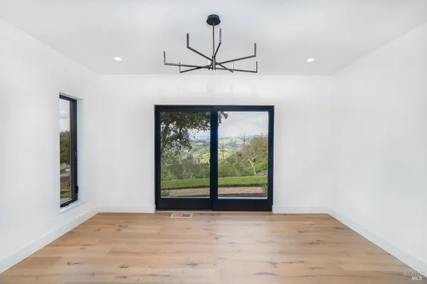 $2,900,000 | 3921 Flintridge Drive, Santa Rosa, CA 95403