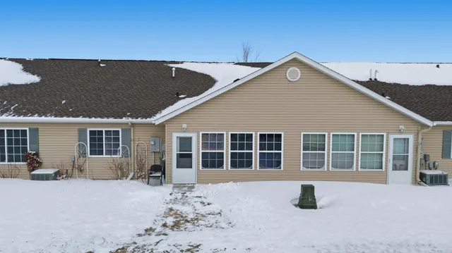 $279,900 | 328 30th Street North, Moorhead, MN 56560