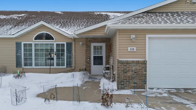 $279,900 | 328 30th Street North, Moorhead, MN 56560