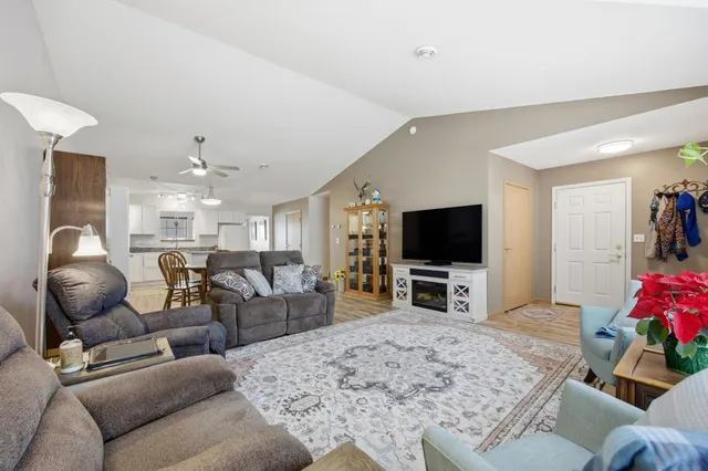 $279,900 | 328 30th Street North, Moorhead, MN 56560