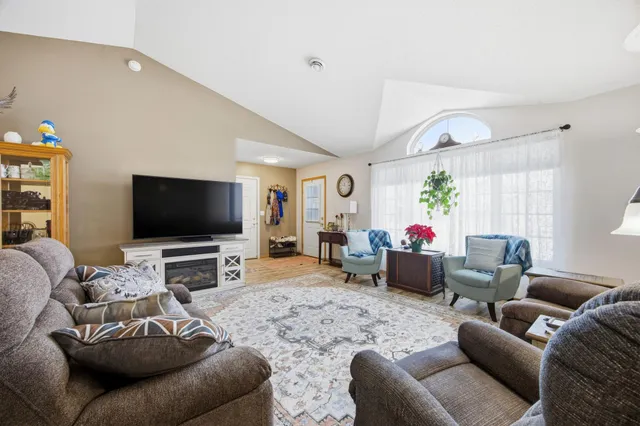 $279,900 | 328 30th Street North, Moorhead, MN 56560