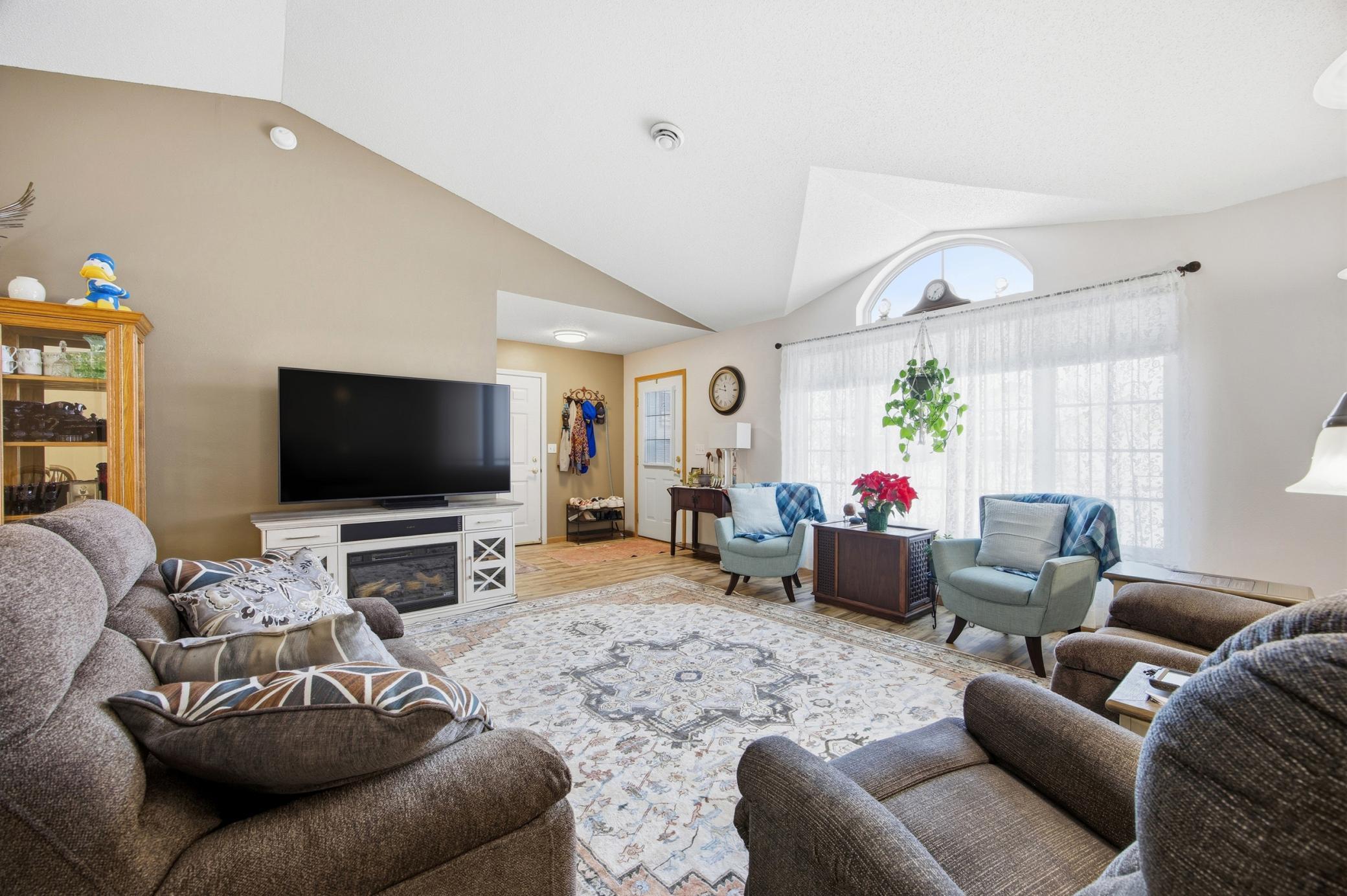 328 30th Street North Moorhead, MN 56560 - Photo 7 of 27