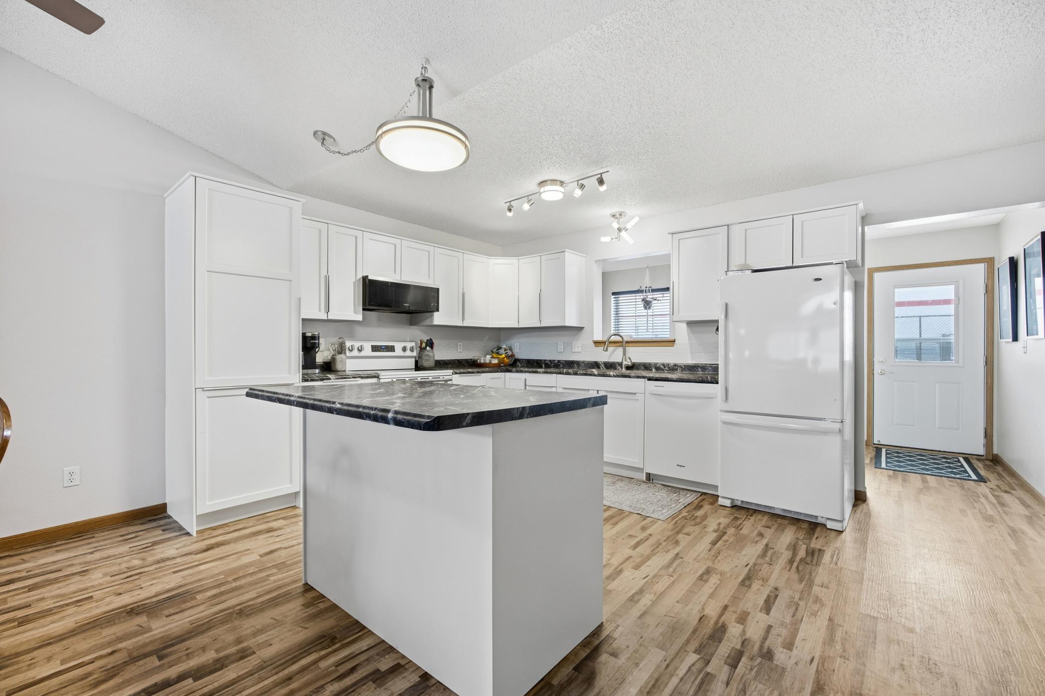 328 30th Street North Moorhead, MN 56560 - Photo 9 of 27