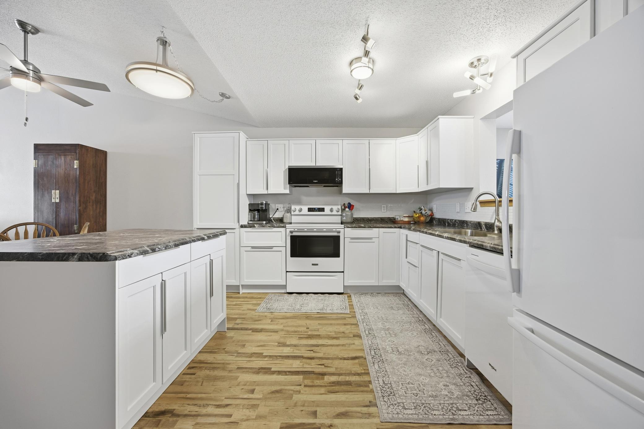 328 30th Street North Moorhead, MN 56560 - Photo 10 of 27