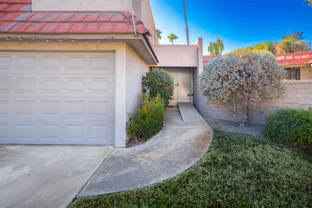 $350,000 | 68355 Paseo Real, Unit 13, Cathedral City, CA 92234
