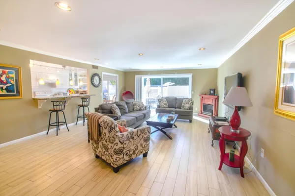 $325,000 | 68355 Paseo Real, Unit 13, Cathedral City, CA 92234