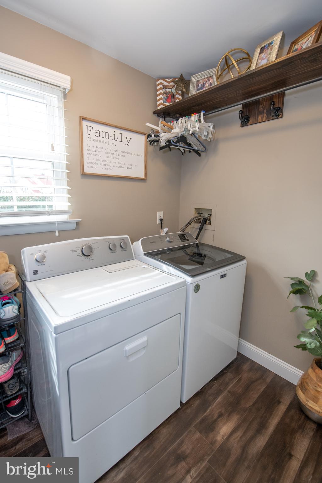 76 Home Road Hatboro, PA 19040 - Photo 16 of 47 Laundry/Mud Room