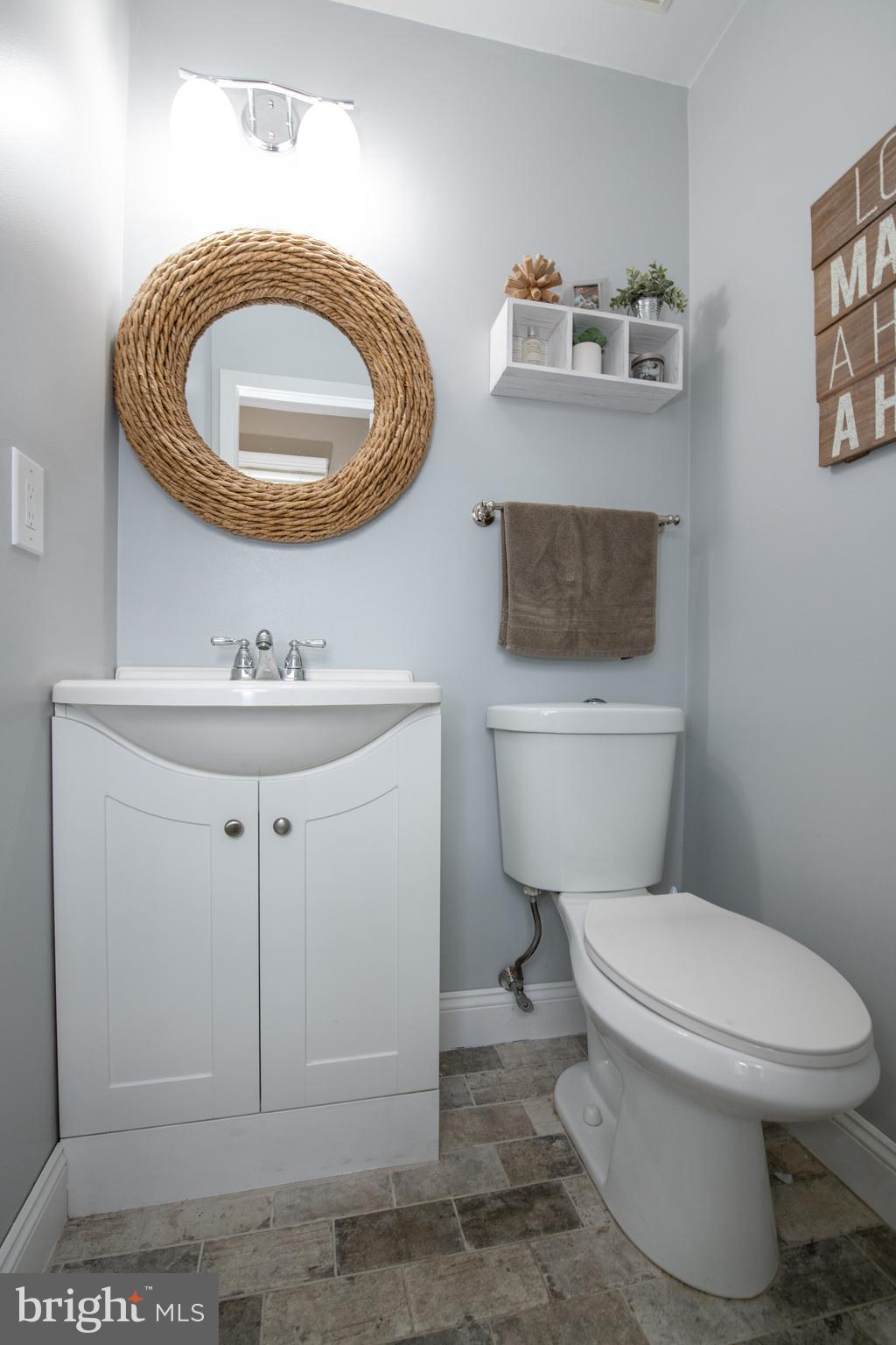 76 Home Road Hatboro, PA 19040 - Photo 17 of 47 Powder Room