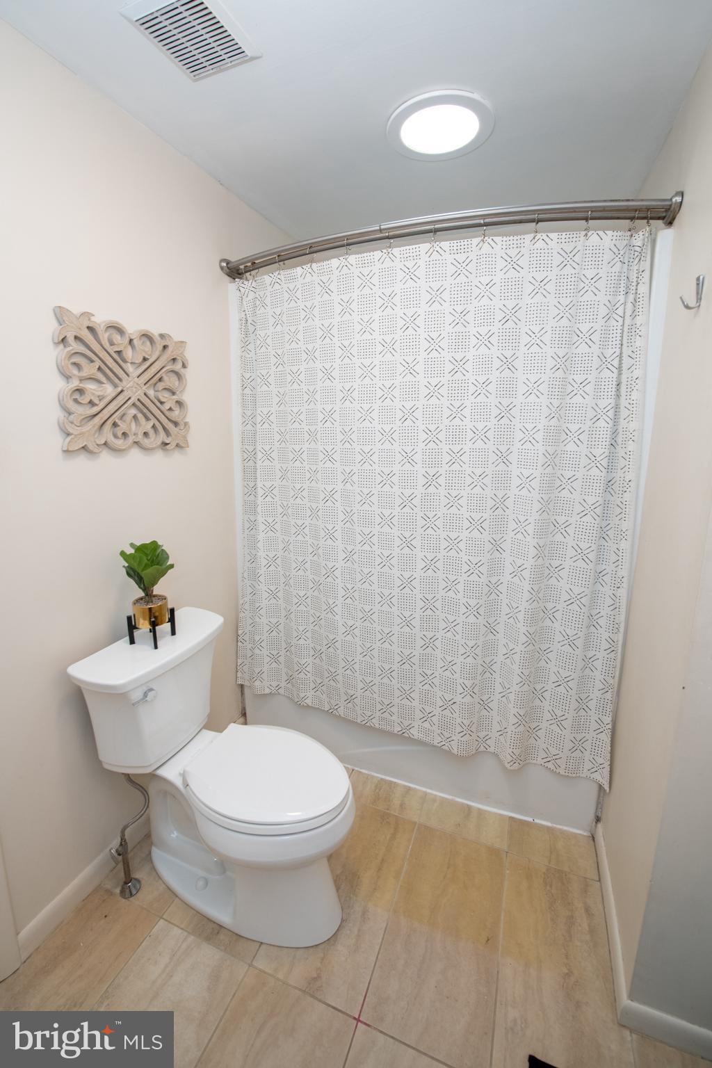 76 Home Road Hatboro, PA 19040 - Photo 30 of 47 Bathroom