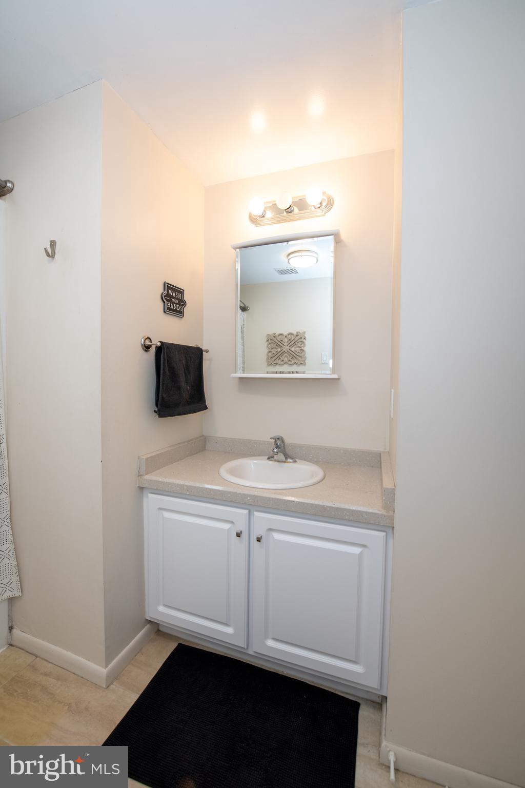 76 Home Road Hatboro, PA 19040 - Photo 31 of 47 Bathroom