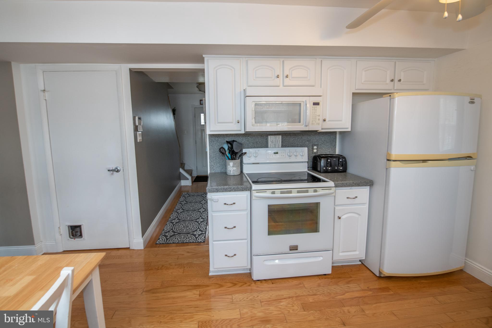 76 Home Road Hatboro, PA 19040 - Photo 8 of 47 Kitchen