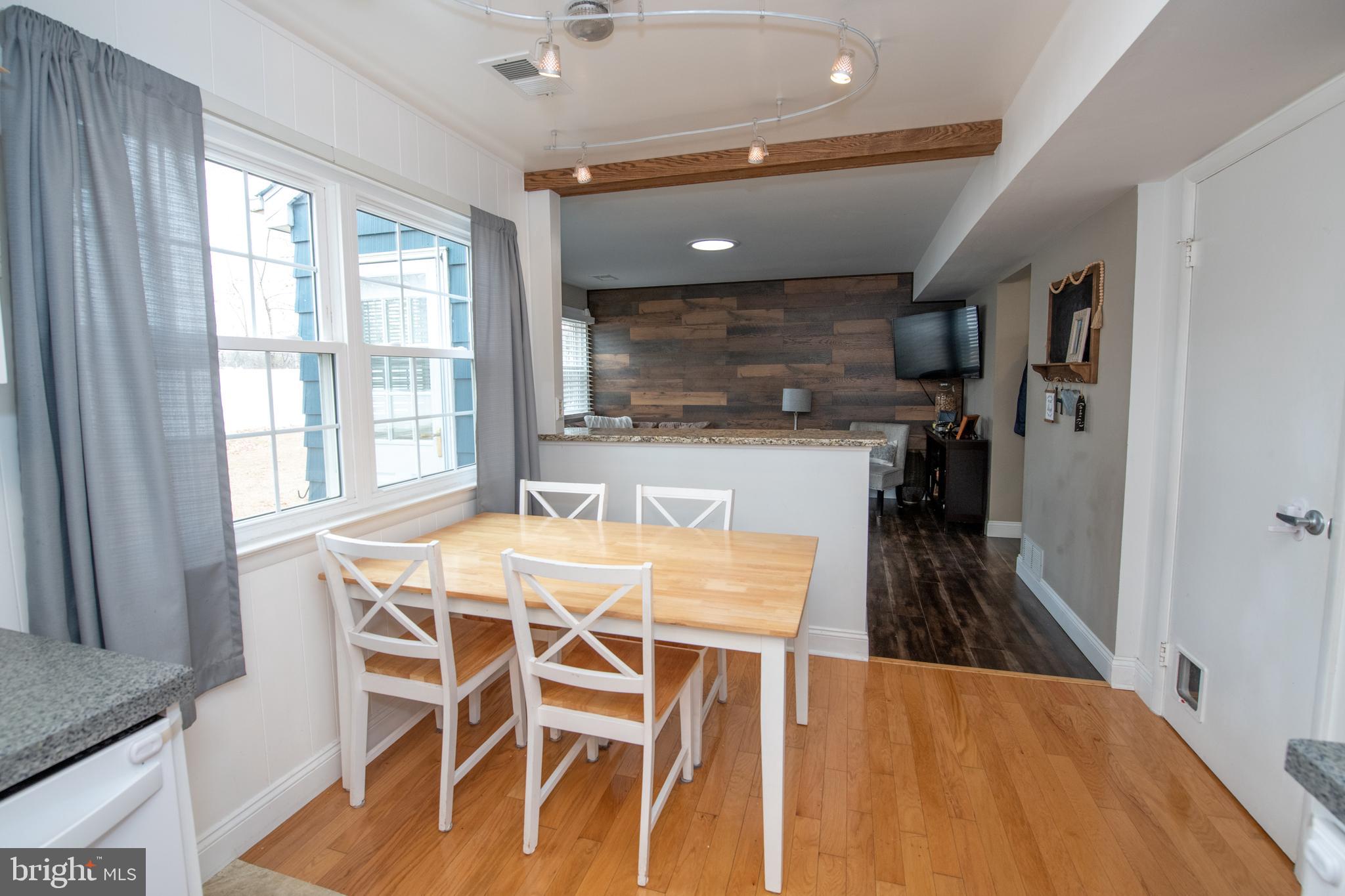 76 Home Road Hatboro, PA 19040 - Photo 10 of 47 Kitchen
