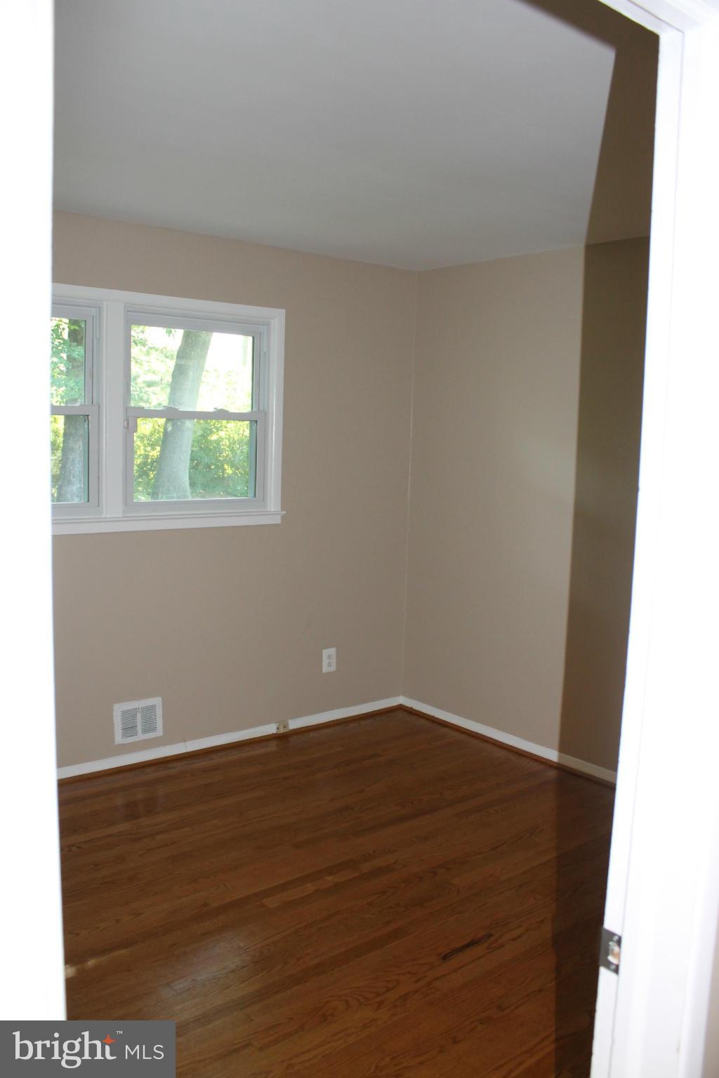 5209 Ravensworth Road Springfield, VA 22151 - Photo 8 of 21 Bedroom 2