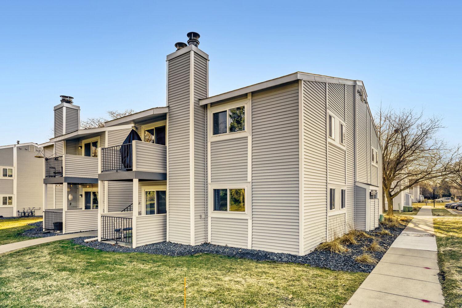 1713 Fulham Street, Unit F St. Paul, MN 55113 - Photo 21 of 28