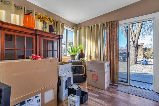 $399,000 | 2010 Athens Avenue, Redding, CA 96001