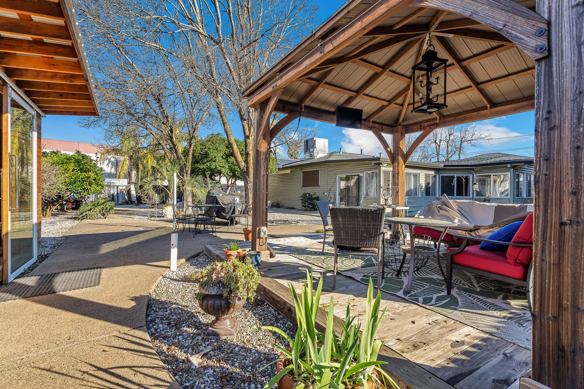 2010 Athens Avenue Redding, CA 96001 - Photo 24 of 40 2010AthensAvenue-4