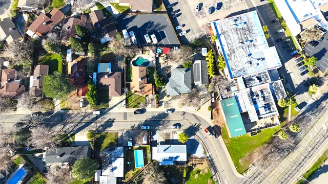 $399,000 | 2010 Athens Avenue, Redding, CA 96001