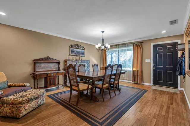 $399,000 | 2010 Athens Avenue, Redding, CA 96001