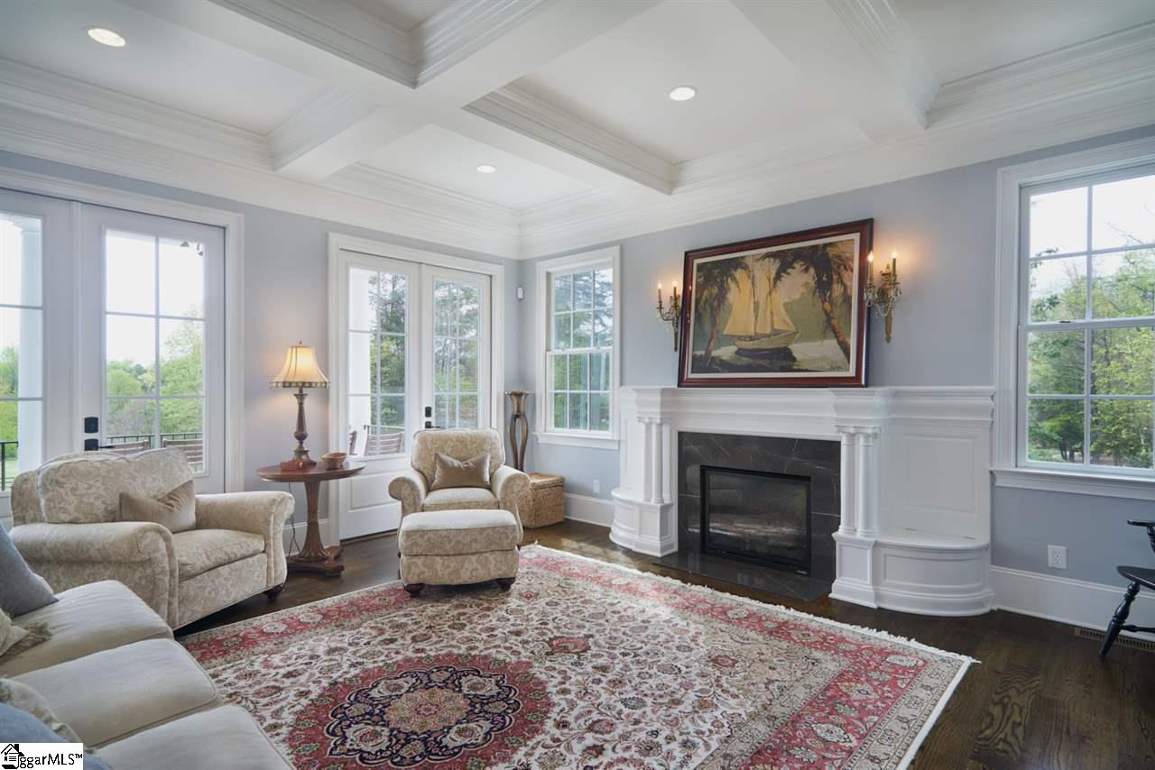311 Raven Road Greenville, SC 29615 - Photo 4 of 36