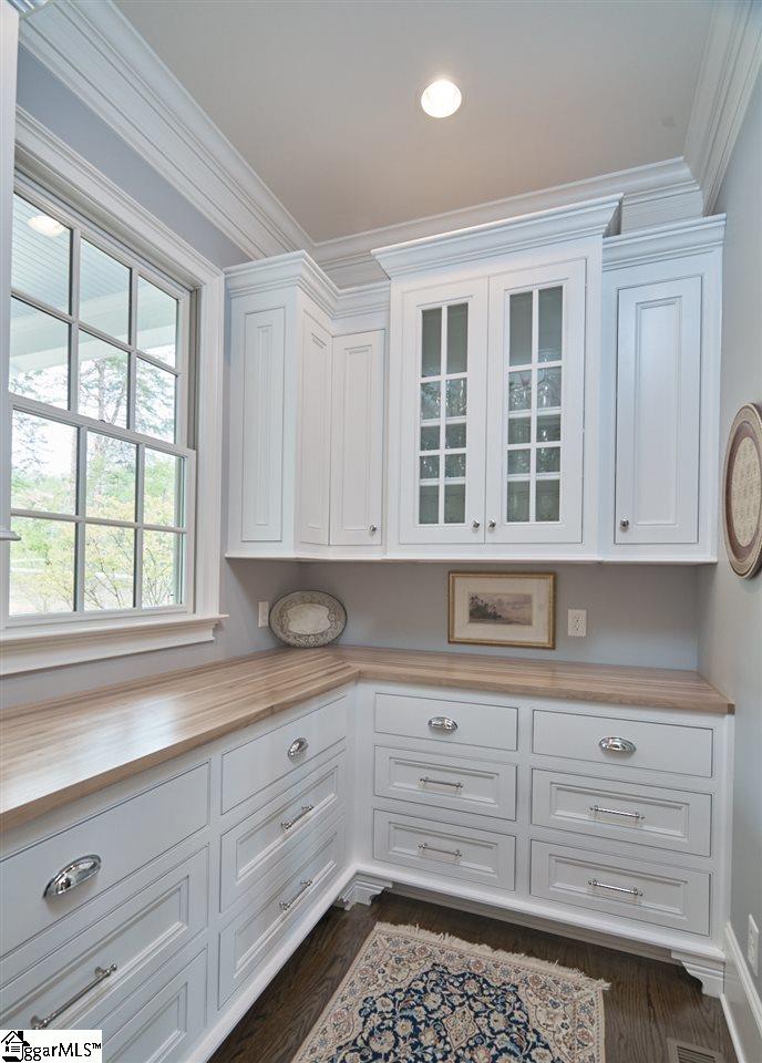 311 Raven Road Greenville, SC 29615 - Photo 10 of 36