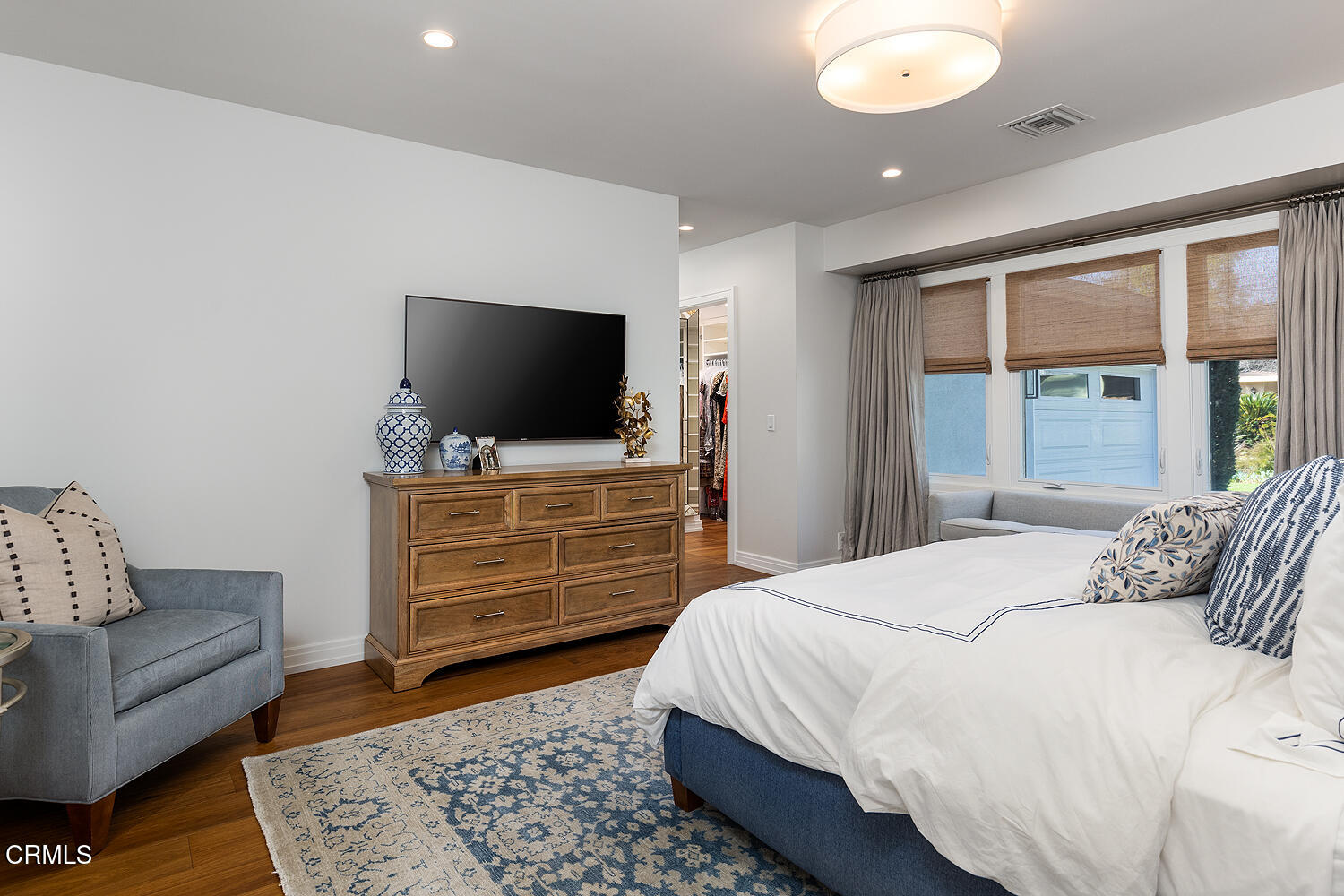 650 Westbridge Place Pasadena, CA 91105 - Photo 14 of 31 a bedroom with a bed and furniture