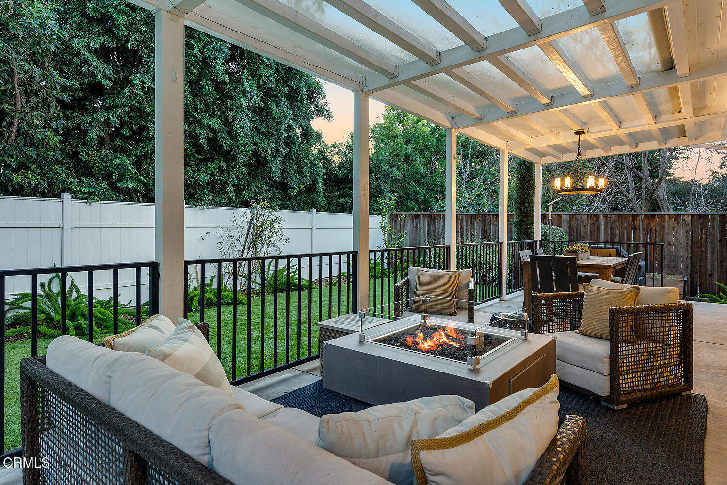 650 Westbridge Place Pasadena, CA 91105 - Photo 26 of 31 a outdoor living space with furniture and garden view