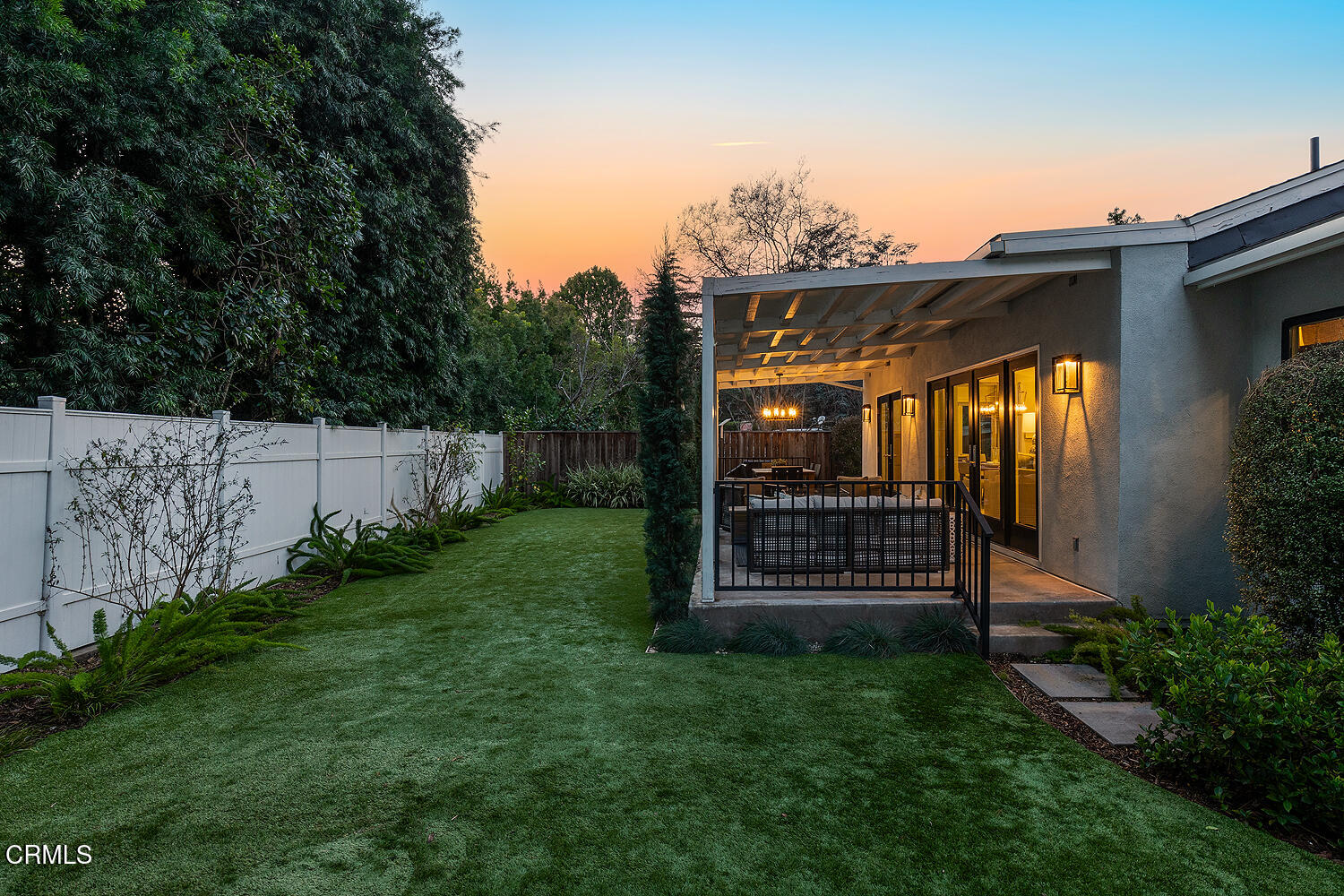 650 Westbridge Place Pasadena, CA 91105 - Photo 29 of 31 a view of a backyard with plants and large trees