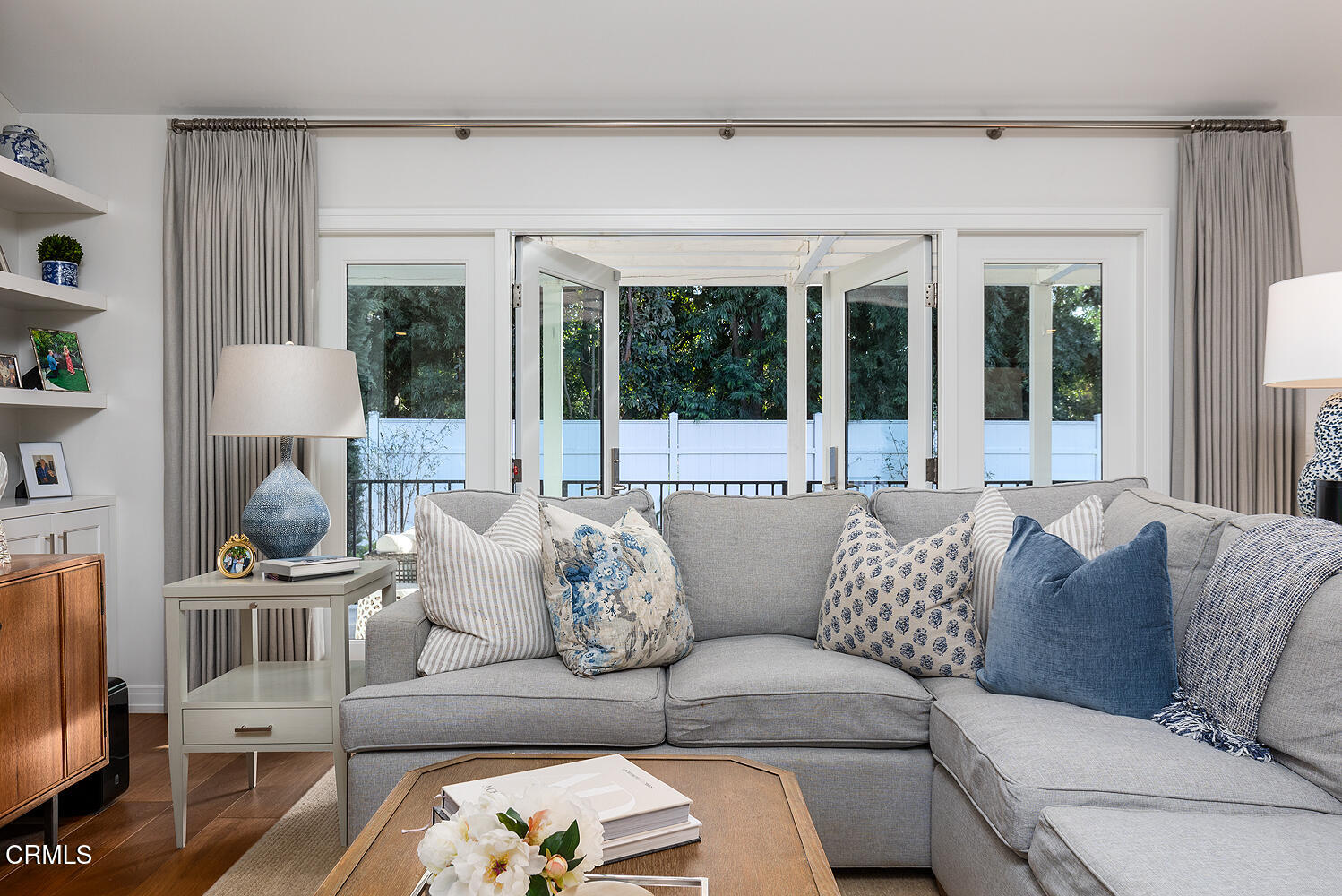 650 Westbridge Place Pasadena, CA 91105 - Photo 5 of 31 a living room with furniture and a large window