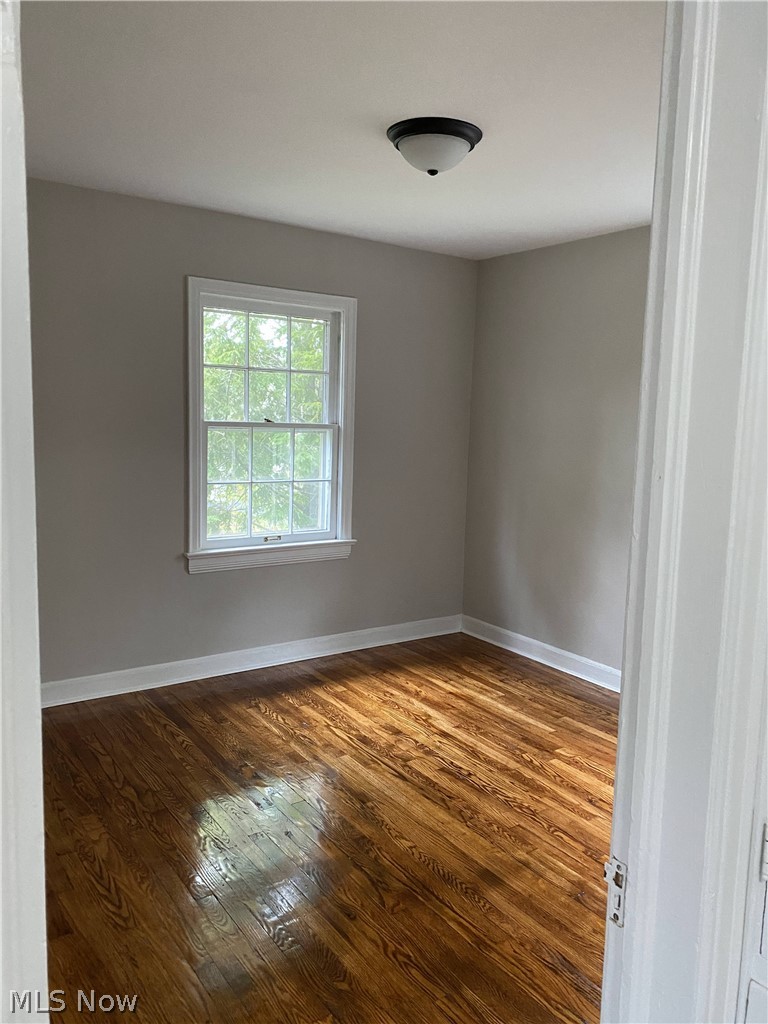 3578 Tullamore Road Cleveland, OH 44118 - Photo 30 of 32