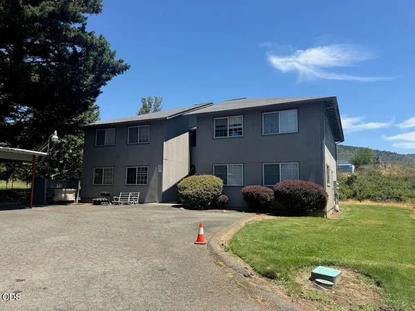 $705,000 | 2145 Northwest Heidi Lane, Grants Pass, OR 97526