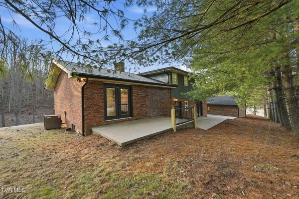 $449,900 | 4030 Reservoir Road, Kingsport, TN 37660