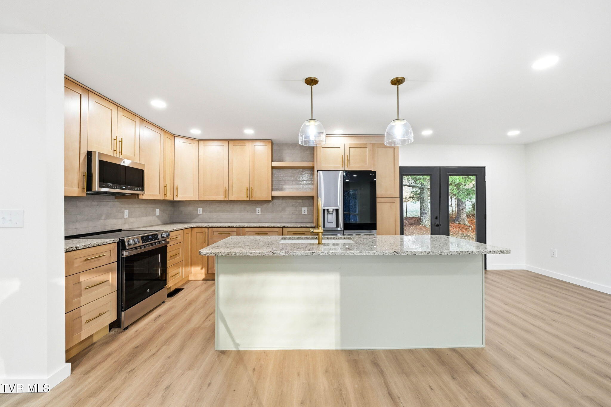 4030 Reservoir Road Kingsport, TN 37660 - Photo 6 of 34 13-web-or-mls-4030 Reservoir Rd-20