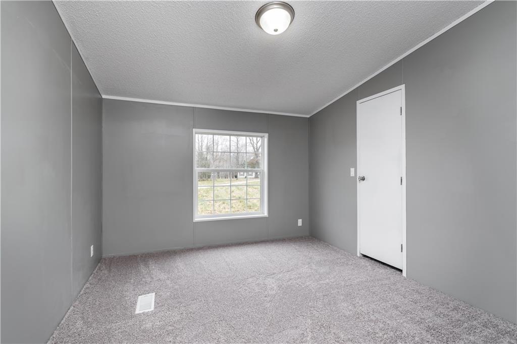 3924 South Pleasant Ridge Road Scottsburg, IN 47170 - Photo 22 of 29 Gallery Image 22
