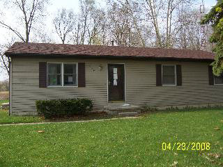 639 Pickard Road Temperance, MI 48182 - Photo 1 of 10 349236.JPG