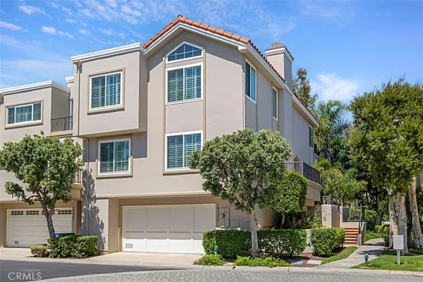 $1,450,000 | 19275 Brooktrail Lane, Huntington Beach, CA 92648