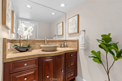 $1,450,000 | 19275 Brooktrail Lane, Huntington Beach, CA 92648